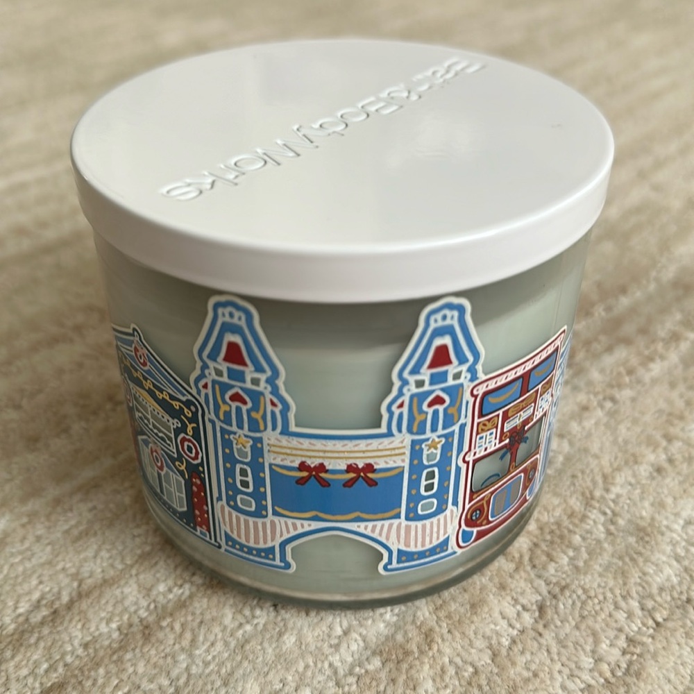 Bath And Body Works 3-wick Candle London Tea & Biscuits 14.5 Oz HTF Scent - Picture 9 of 16